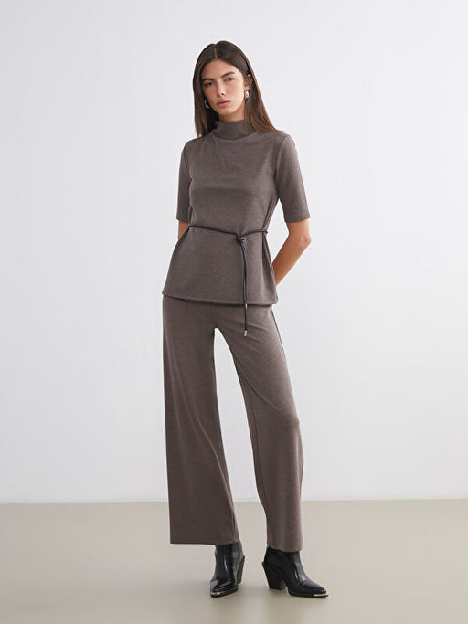 Dik Yaka Beli Kemerli Bluz