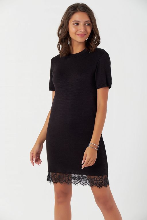 Платье вязаное мини с кружевом черное
