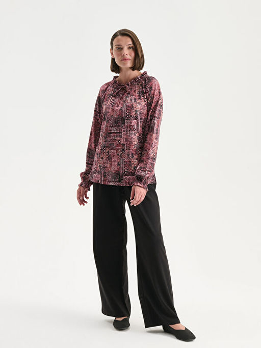 Ba?lamal? Yaka Desenli Bluz