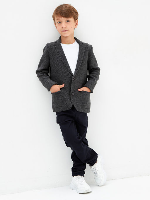 Темно-серый пиджак