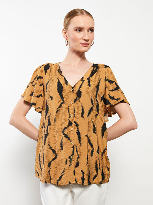 V Yaka Desenli K?sa Kollu Kad?n Bluz