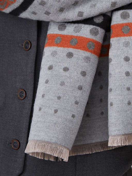 в составе ШЕРСТЬ и КАШЕМИР Большой, мягкий, теплый однотонный двусторонний палантин. - Tantino фото 8