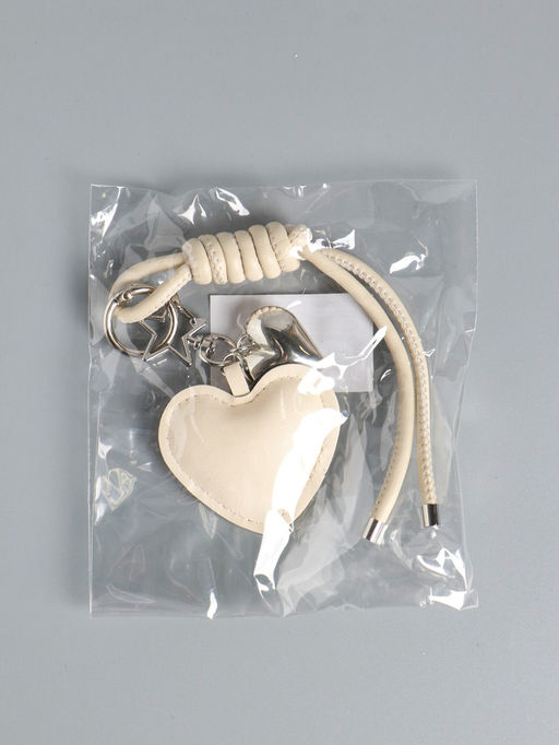 Брелок для ключей на карабине кожзам «Сердце», с узлом, белый, на сумку, рюкзак, 21×5.5×1.5 см