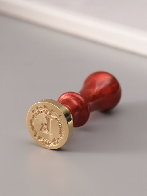 Печать для сургуча с пластиковой ручкой «Венок с буквой L», 2.5×2.5×6.3 см