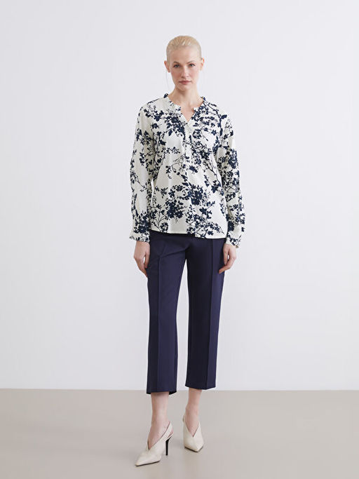 Ka??k Yaka ?i?ekli Bluz