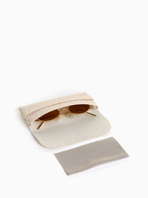 Цена за 2 шт. Футляр для очков на ремешке, однотонный, размер 16.5×7×1.8 см, молочный