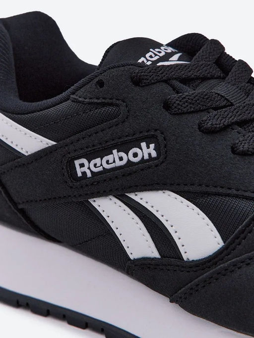 Кроссовки взрослые