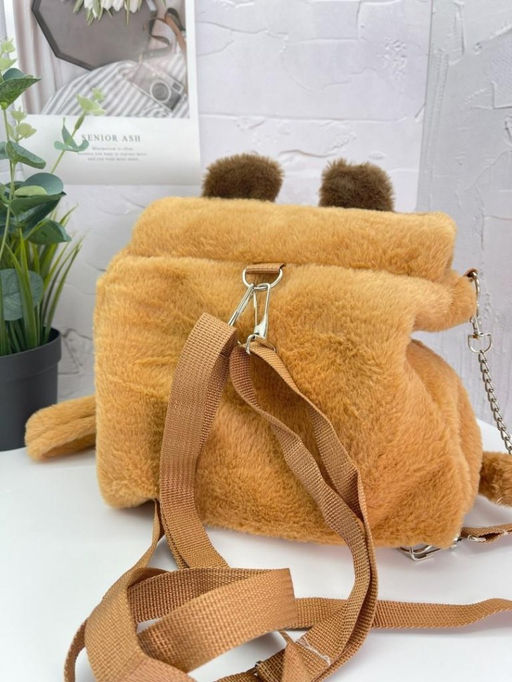 Плюшевый рюкзак "Capybara", 26*25 см