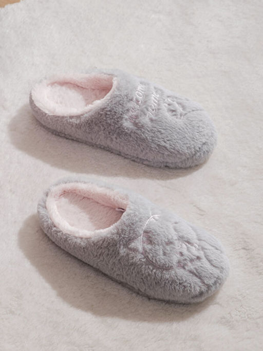 Kad?n Pel?? Ev Terli?i