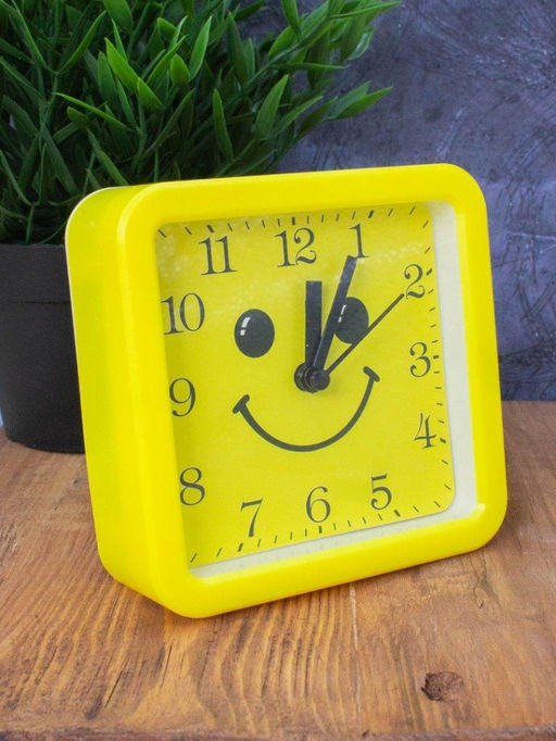 Часы-будильник Morning sun, yellow (11,5х11,5 см)
