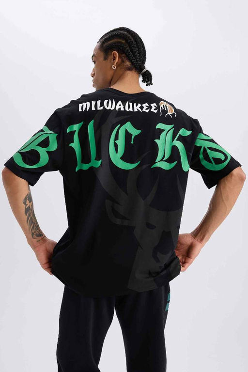 DeFactoFit NBA Milwaukee Bucks Oversize Genis Kal?p Bisiklet Yaka K?sa Kollu Tisort  фото 2