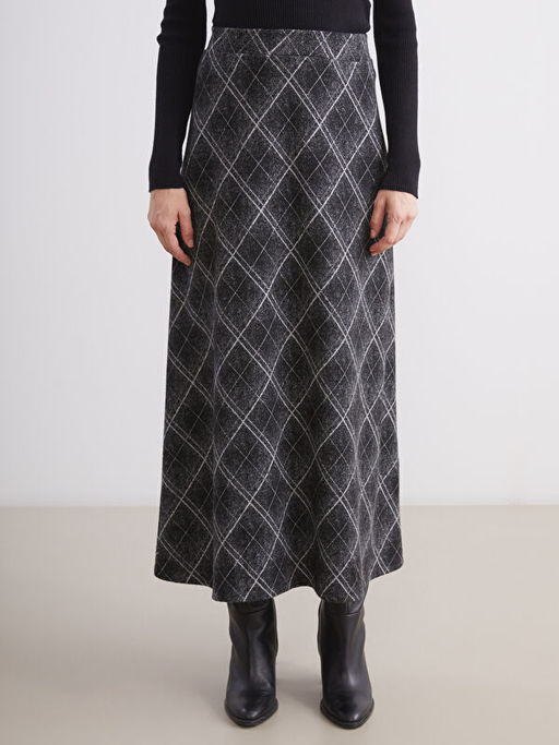 Beli Lastikli Baklava Desenli Etek