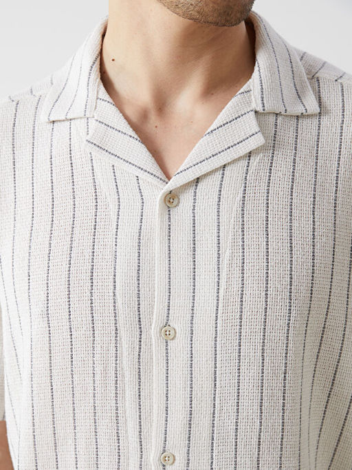 Regular Fit K?sa Kollu ?izgili Erkek G?mlek