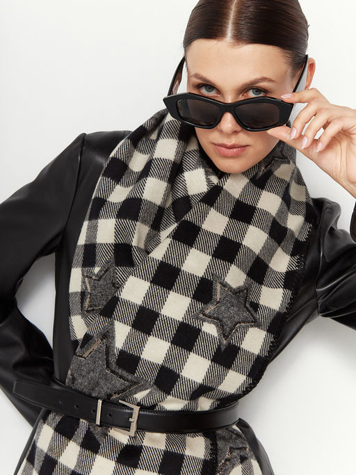 в составе ШЕРСТЬ и КАШЕМИР Большой, мягкий, теплый  двусторонний палантин