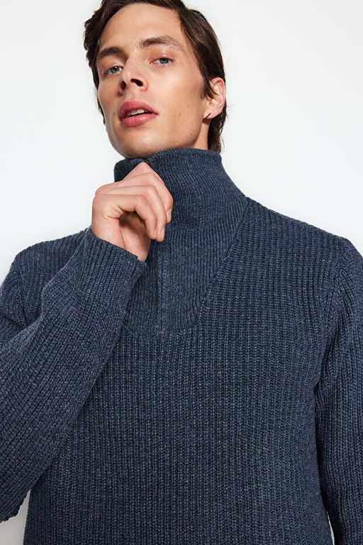 Indigo Regular Fit Y_nl_ Fermuarl_ Bal_k__ Yaka Triko Kazak TMNAW22KZ0347 - Trendyolmilla фото 2
