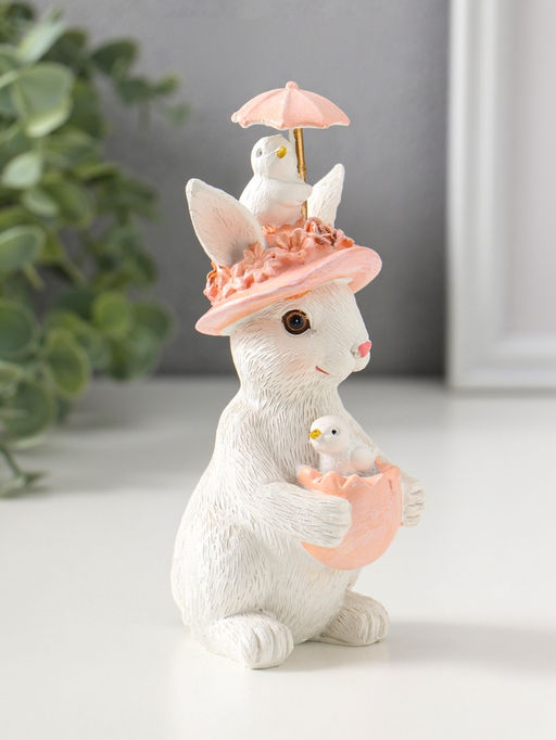 Фигурка полистоун Белая зайка в розовой цветочной шляпке с зонтиком и цыплятами, 14.5 см
