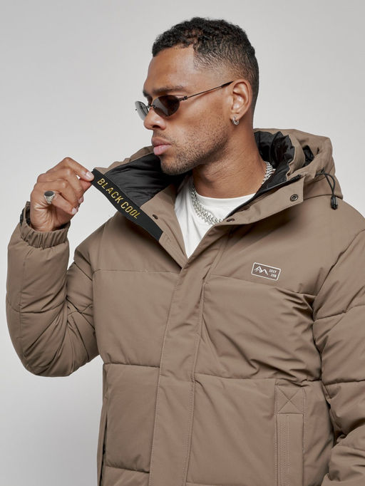 Куртка молодежная мужская зимняя с капюшоном коричневого цвета 8356K - Wonderrman фото 13