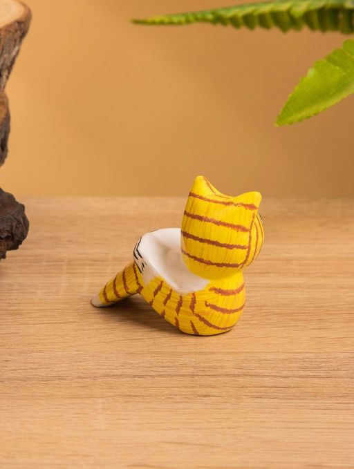 Сувенир «Кошка с книгой», 7×3×5 см, дерево, МИКС