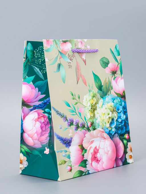 Цена за 2 шт. Пакет подарочный ламинированный Цветы и Радость 18?22.3?10 см