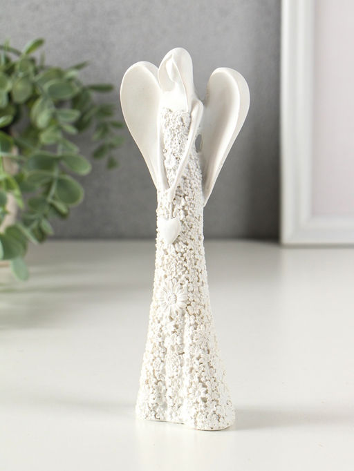 Фигурка полистоун Безликий ангел в цветочном белом платье с сердцем, 20 см, МИКС