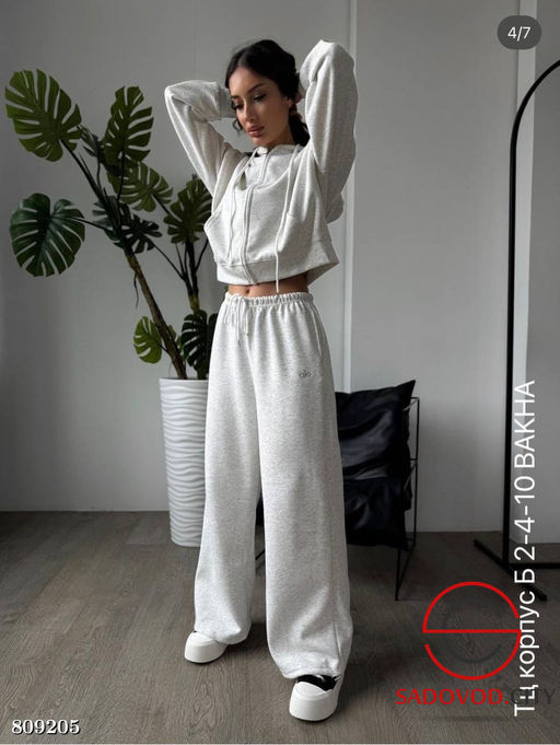 Женский спортивный костюм - Bruno фото 3