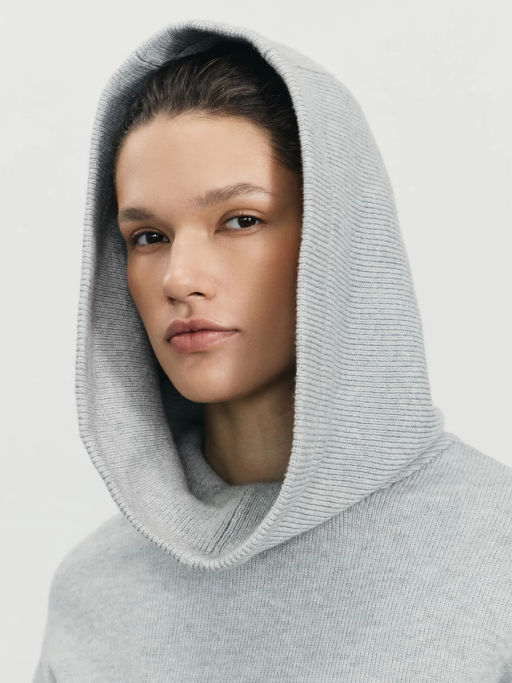 Джемпер с капюшоном с содержанием вискозы / Zarina