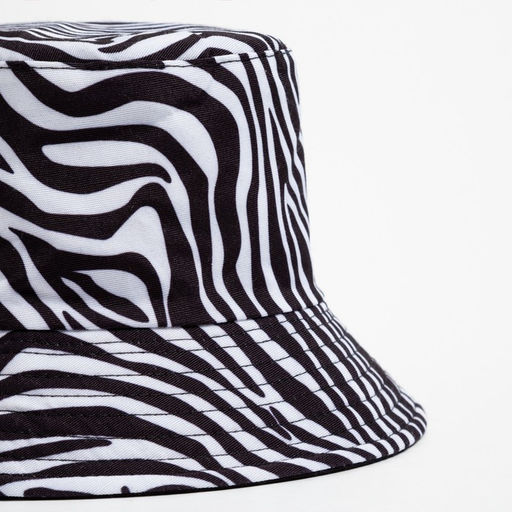 Панама женская MINAKU принт зебра, чёрная, белый, размер 56-58