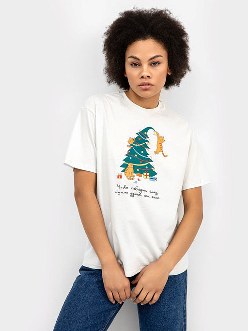 Хлопковая белая футболка с новогодним принтом - Mark formelle фото 2