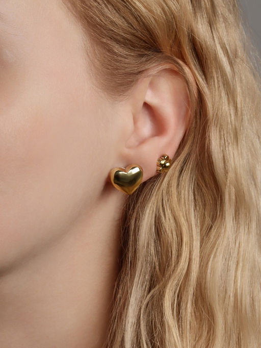 Цена за 2 шт. Серьги пусеты One year, 12 пар, цветочное настроение, белые в золоте