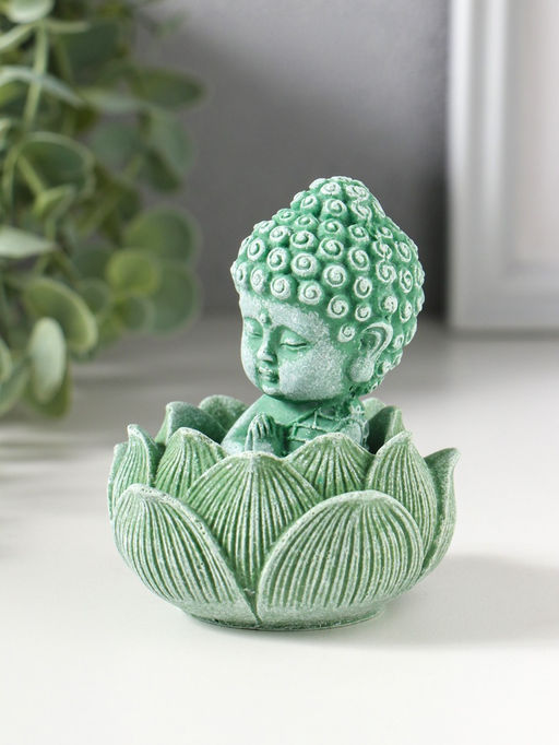 Сувенир полистоун "Лотос и маленький Будда" зелёный 7,5х7,5х9,5 см