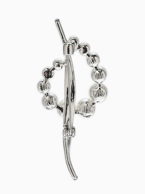 Брошь «Дуга с жемчугом», белая в серебре