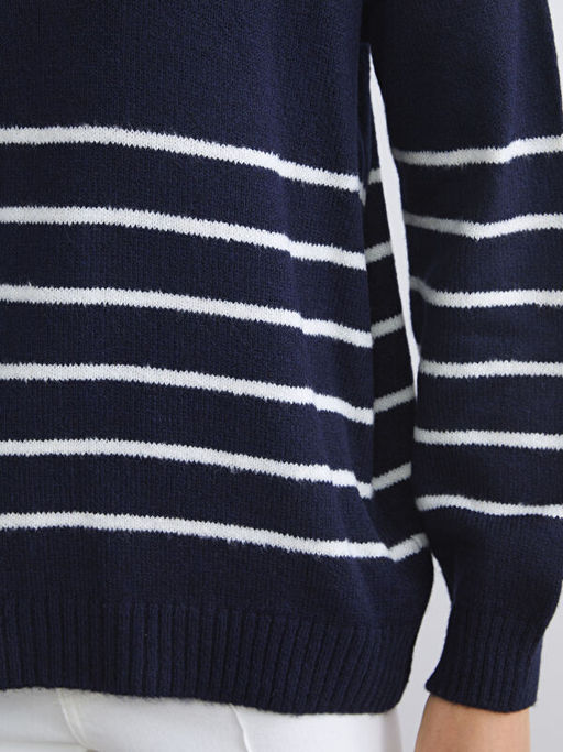 Yar?m Bal?k?? Yaka ?izgili Oversize Kad?n Triko Kazak