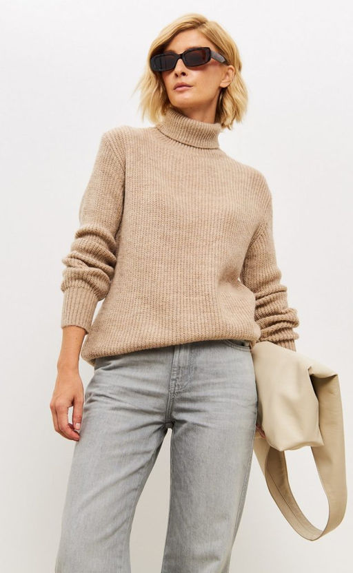 Свитер трикотажный женский TP322-15705 бежевый