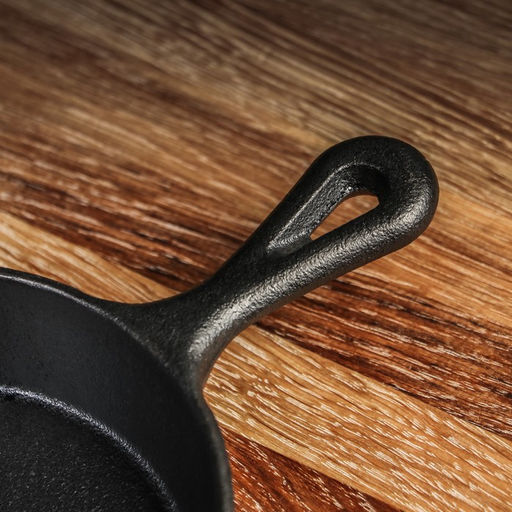 Сковорода Magma «Вилфред», 13.5×3.5 см, с 2 сливами, индукция, чугун, чёрная