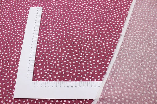 Штапель Россыпь молочных лютиков на лилово-бордовом, ш.1.45м, вискоза-100%, 100гр/м.кв - Купава фото 2
