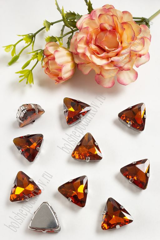 Стразы пришивные 18 мм "Треугольник" (10 шт) SF-3765, темно-коричневый №4