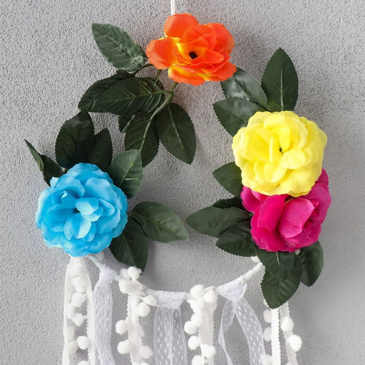 Панно настенное текстиль Цветочный венок с бомбошками: ловец снов, декоративное, 68?20 см