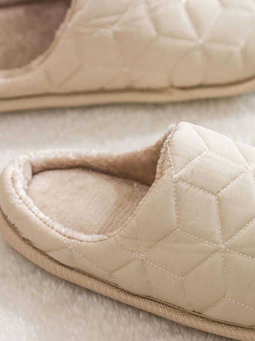 ??i Pel?? Kad?n Ev Terli?i