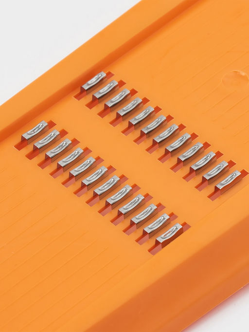 Тёрка для корейской моркови Libra Plast, 33×12 см, с широкой ручкой, оранжевая