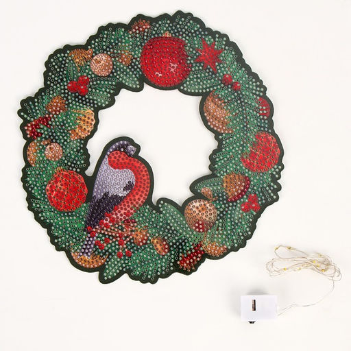 Алмазная мозаика на новый год с полным заполнением на фигурке. Венок «Снегирь», 20×20 см, набор для творчества