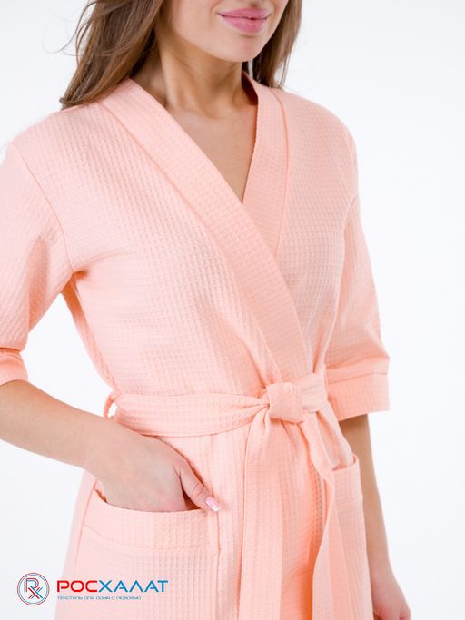 Женский укороченный вафельный халат с планкой нежно-персиковый В-01 (17)