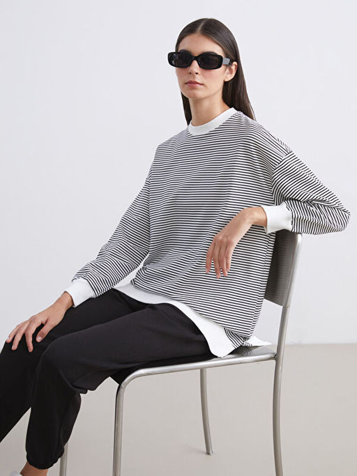B?y?k Beden Bisiklet Yaka ?izgili Kad?n Sweatshirt Tunik