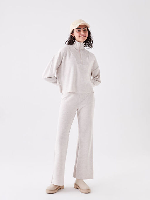 Dik Yaka D?z Uzun Kollu Oversize Kad?n Triko Kazak