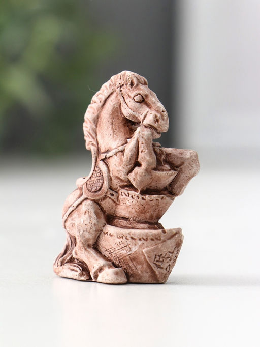 Фигурка Лошадь на дыбах малая, 2?3?4.5 см, шоколад