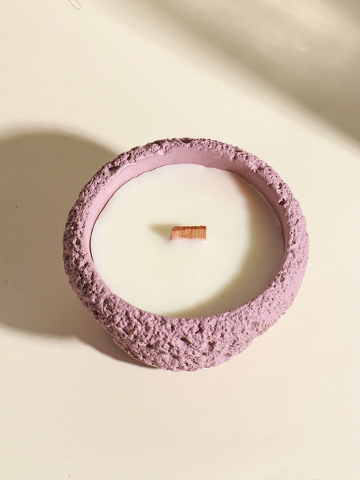 Свеча в вулканическом подсвечнике "Чаша" деревянный фитиль, розовая 9,3х9,3х5,5 см