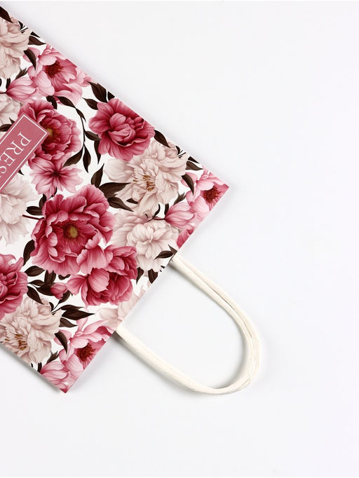 Цена за 3 шт. Пакет подарочный крафт Цветы, 18?8?25 см