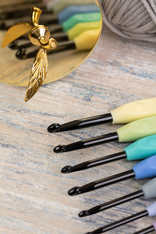 Для вязания Gamma RH-BL крючок с прорезин. ручкой алюминий d 5.0 мм 16 см в блистере фото 5