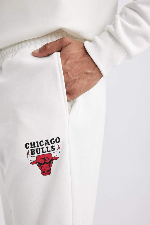 DeFactoFit Толстые спортивные штаны стандартного кроя для джоггеров NBA Chicago Bulls  фото 6