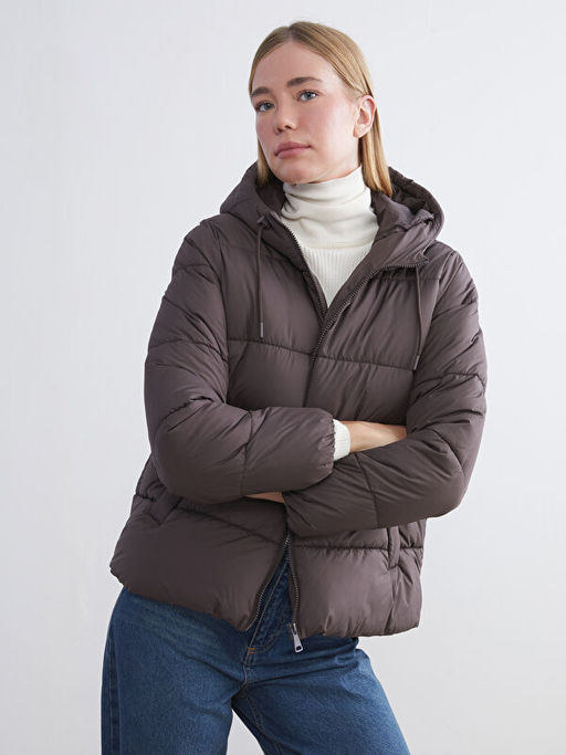 Kap??onlu Kad?n ?i?me Mont