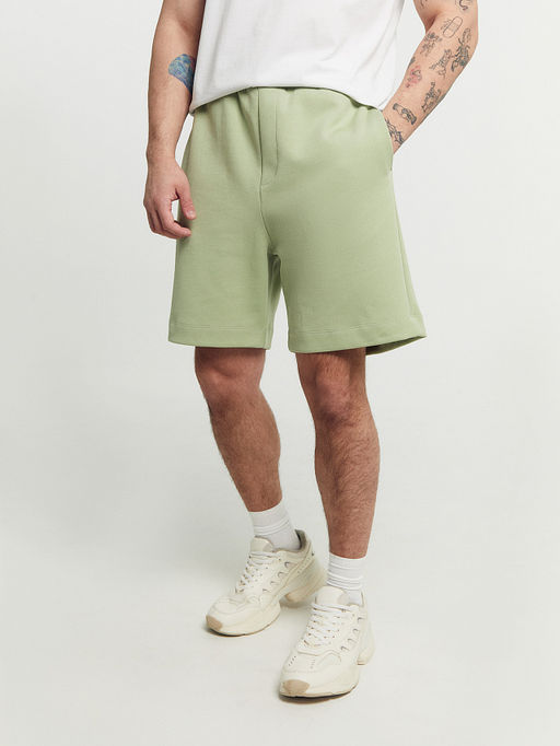 Шорты мужские в зеленом цвете